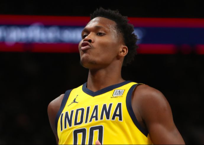 Marcelin machte in den drei Vierteln 8 von 12 Schüssen und erzielte 26 Punkte. Wegen Schmerzen im rechten Fuß schied er vorzeitig aus.