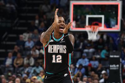 Schlechte Ballkontrolle! Morant erzielte 12 Punkte und 6 Assists bei 4 von 16 Schüssen, mit einem Plus-Minus von -22.