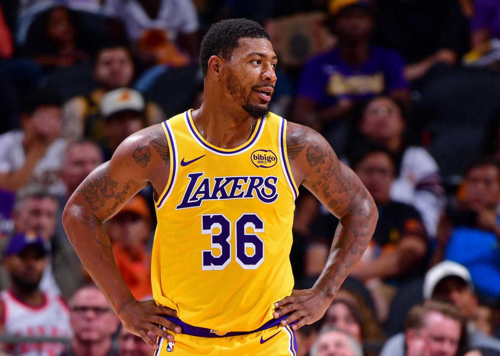 Unvorhersehbar! Smart machte drei Fouls und machte im entscheidenden Moment, der den Spurs den Ball gab, einen lächerlichen Fehler