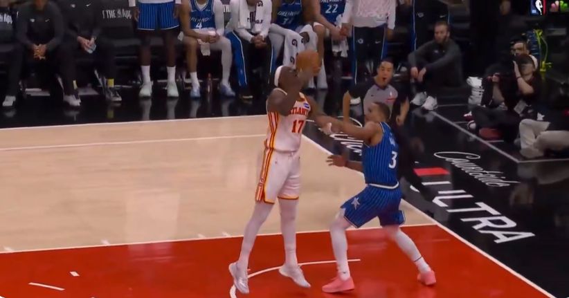 Bain: Ich rannte auf den Ball zu und traf versehentlich Okongwu. Ich hatte nicht damit gerechnet, rausgeschmissen zu werden.