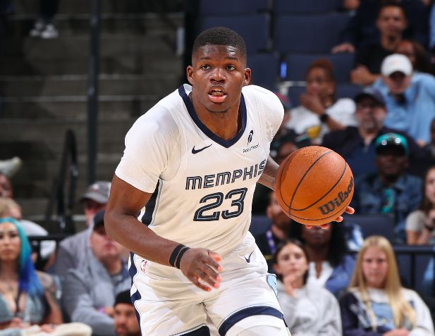 Besuchen Sie die Pinnwand für neue Teammitglieder! Coward, der insgesamt 11. Pick, erzielte nur 12 Punkte bei 3 von 12 Schüssen und 1 von 6 Dreierwürfen.