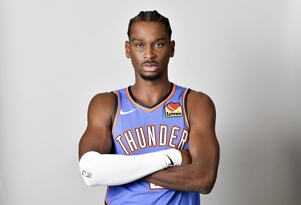 Stabile Leistung! Alexander machte 7 von 12 in der Halbzeit und steuerte 18 Punkte und 6 Assists bei.