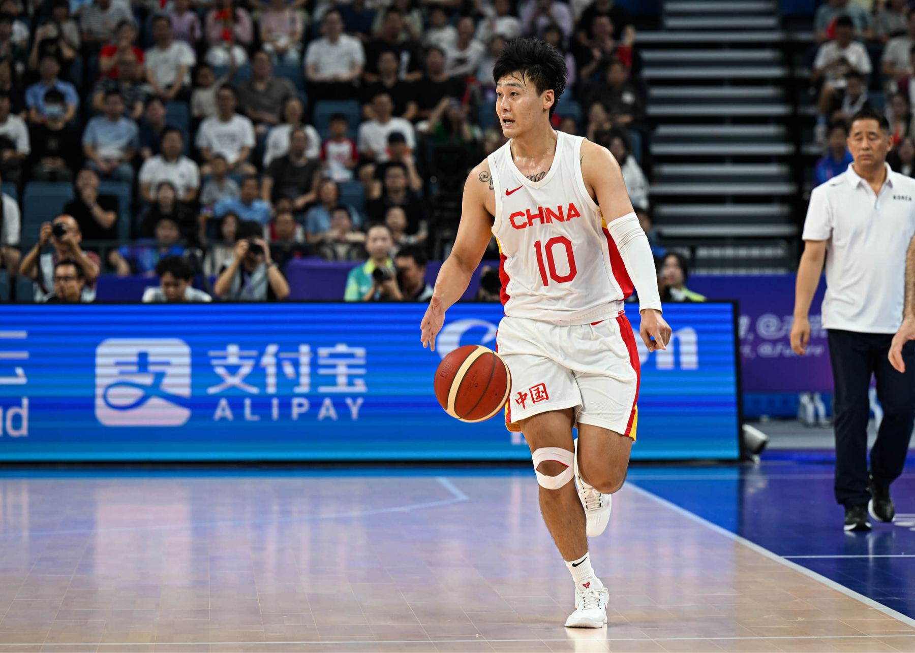 Vereinen Sie Ihre Gedanken und beginnen Sie von vorne! Die chinesische Herren-Basketballmannschaft veranstaltet ein Trainingslager