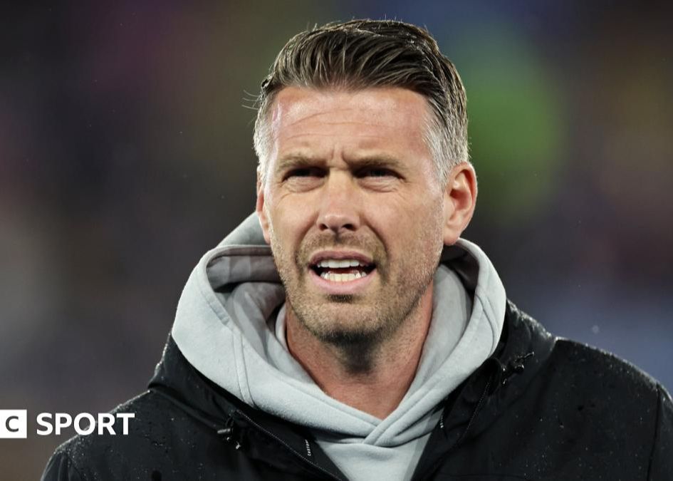 Mehrere Reporter: Middlesbrough weigert sich, mit den Wolves über den Transfer von Trainer Edwards zu verhandeln