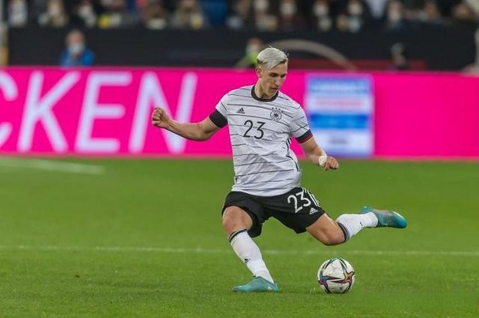 De Sky: Schlotterbeck hat Erwartungen, gegen die Slowakei zu spielen, aber Kimmich ist nicht optimistisch