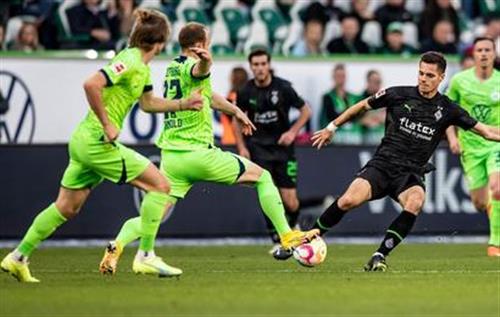Wolfsburg gegen Mönchengladbach