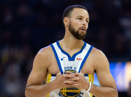 Curry und Butler erzielten zusammen 72 Punkte, während der Rest des Teams nur 53 Punkte erzielte.