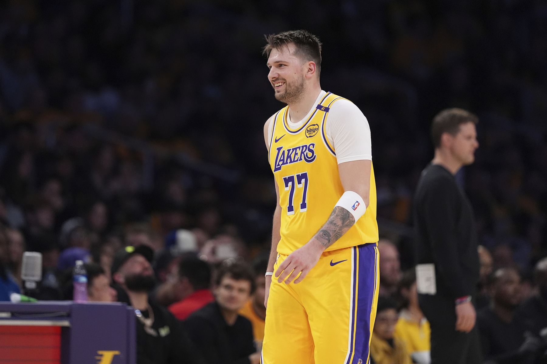 Arenen: Die Lakers baten die Mavericks um Luka, um ihren Wert zu erhöhen, und alle Teams steigerten dadurch ihren Wert.