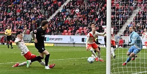 Mainz 05 gegen Freiburg