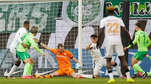 Wolfsburg gegen Bayer Leverkusen