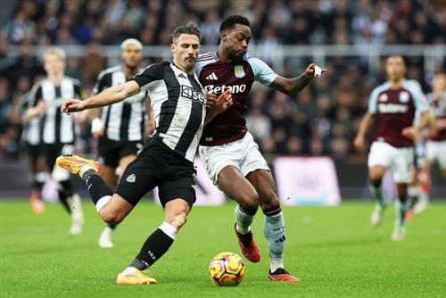Newcastle United gegen Aston Villa