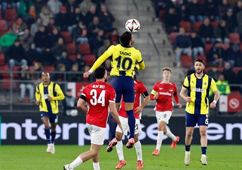 AZ Alkmaar gegen Fenerbahce