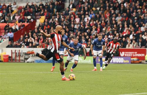 Brentford gegen Ipswich Town