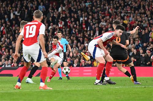 Arsenal gegen Schachtjor Donezk