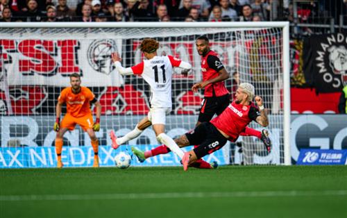 Bayer Leverkusen gegen Eintracht Frankfurt