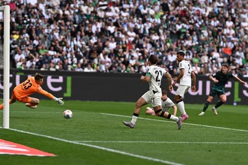 B. Mönchengladbach gegen Werder Bremen