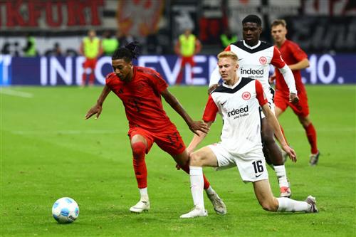 Eintracht Frankfurt gegen Bayern München