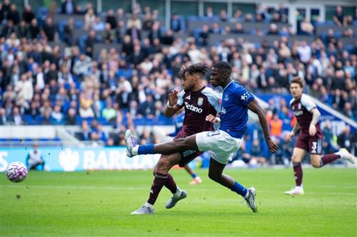 Everton gegen Aston Villa