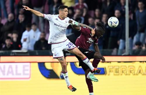 Salernitana gegen Fiorentina