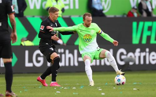 Wolfsburg gegen Augsburg