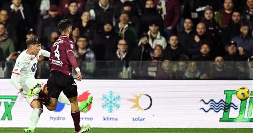 Salernitana gegen Monza