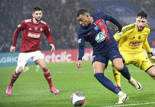 Paris Saint-Germain gegen Stade Brestois