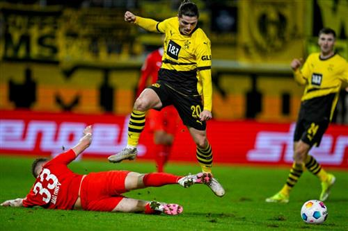 Heidenheimer gegen Borussia Dortmund
