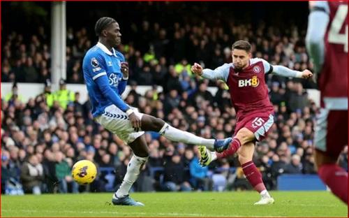 Everton gegen Aston Villa