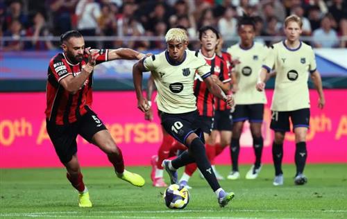 FC Seoul gegen Barcelona