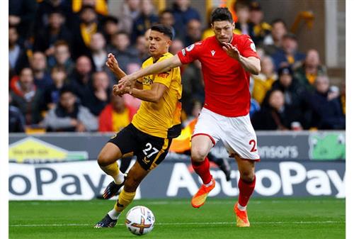 Wölfe gegen Nottingham Forest