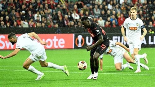 Haken gegen Bayer Leverkusen