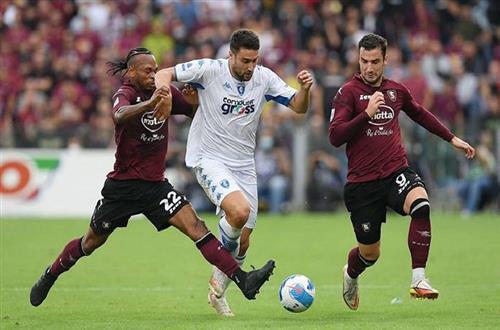 Lecce gegen Salernitana