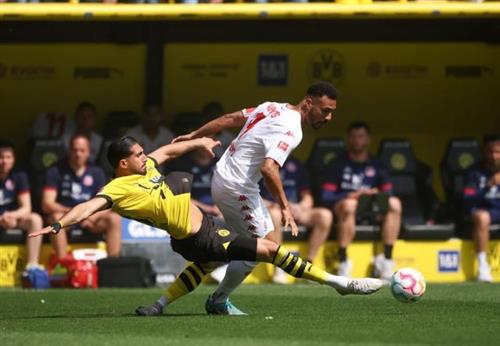 B. Dortmund gegen Mainz 05