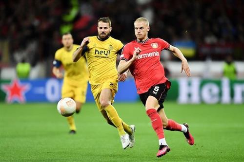 Saint-Gillois gegen Bayer Leverkusen