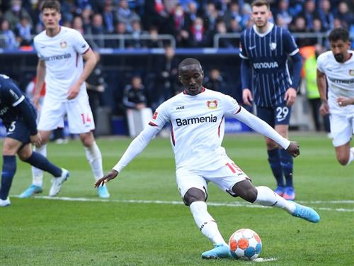 B. Leverkusen gegen Bochum