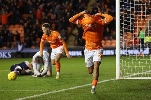 Blackpool gegen Nottingham
