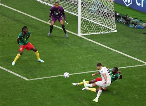 Kamerun gegen Serbien