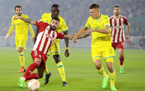 Olympiacos gegen Nantes