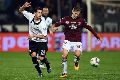 Salernitana gegen Spezia