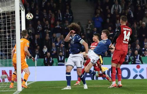 Arminia Bielefeld gegen Bayer Leverkusen