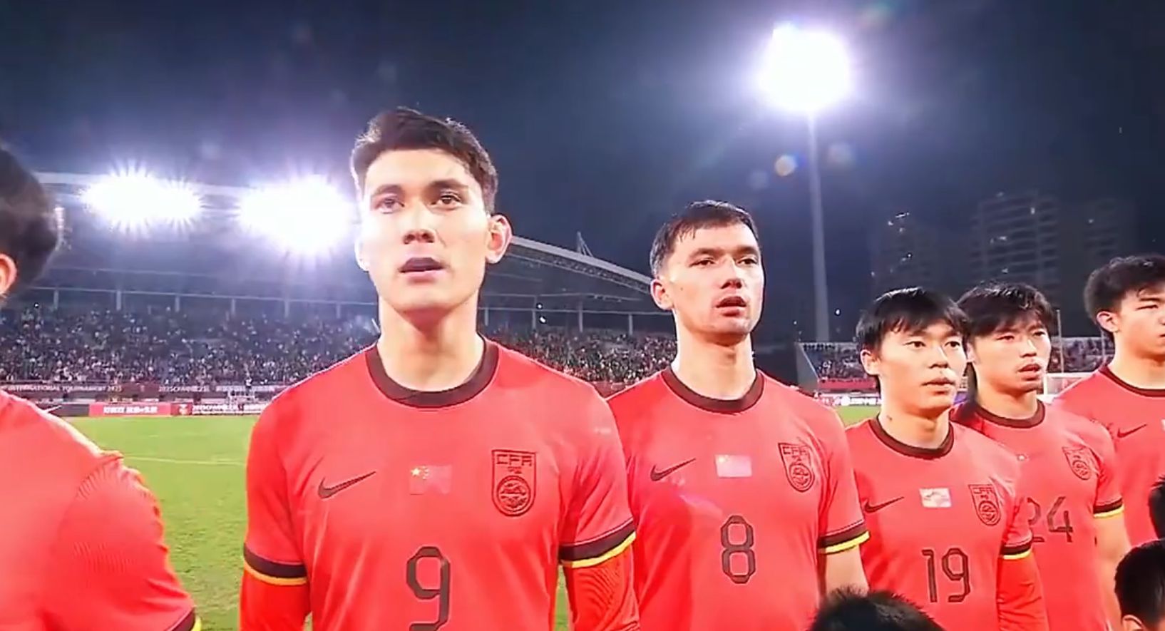 Heiße Diskussion um den Sieg der U22-Fußballnationalmannschaft über Südkorea: Es kommt darauf an, wie man Baihe Lamu einsetzt; Südkorea ist wie eine College-Mannschaft