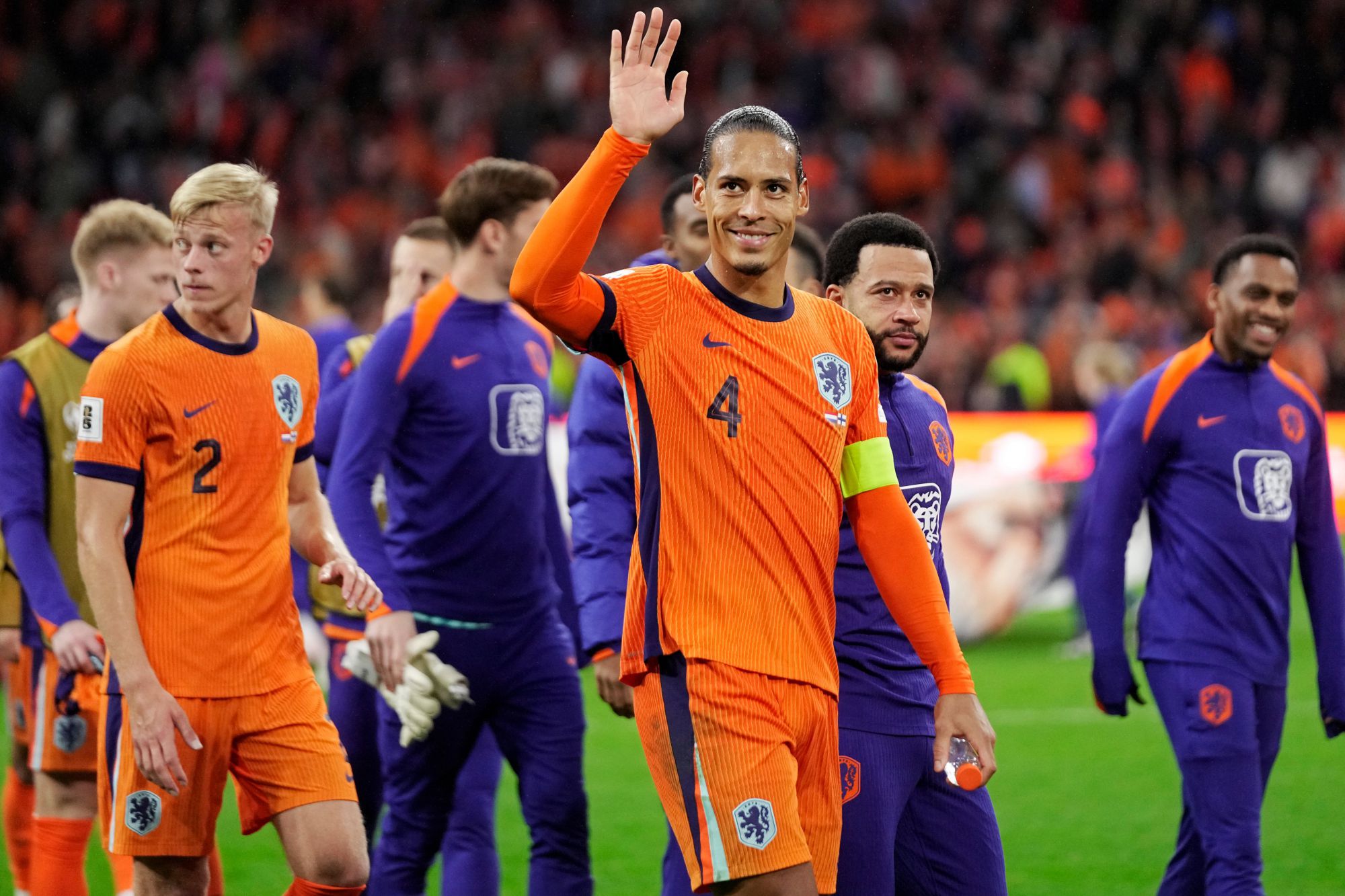 Van Dijk vertrat die niederländische Nationalmannschaft zum 71. Mal als Kapitän und egalisierte den Rekord von De Boer